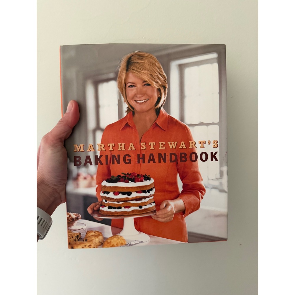 Martha Stewart's Baking Handbook Hardcover Cookbook 1st Edition‎ 2005 0307236722